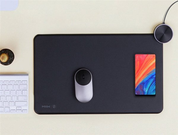 Коврик для мыши Xiaomi Mi Smart Qi Wireless Charging Mouse Pad с беспроводной зарядкой  (MWSP01)  - 1