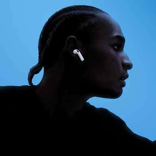 Наушники Apple AirPods 4 (с активным шумоподавлением) Наушники Apple AirPods 4 (с активным шумоподавлением)