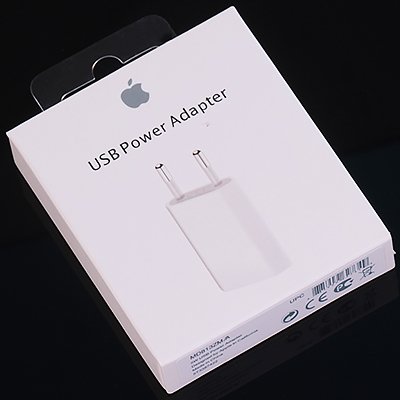 Зарядное устройство Apple MD813 5W для iPhone 